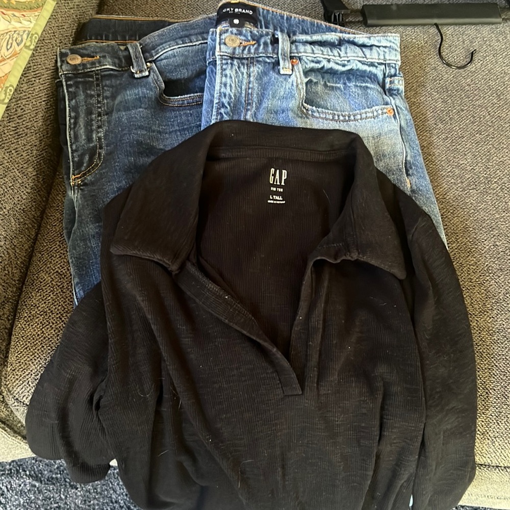 Bundle for Gloria. 2 Lucky Brand jeans and Gap top